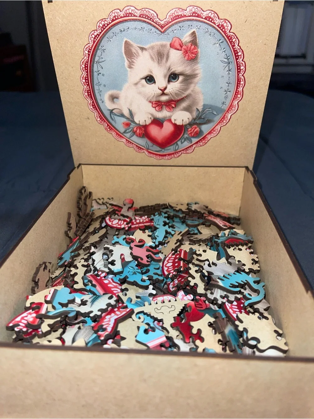 Pink Heart-Shaped Cat Wooden Puzzle - 200 Pieces + Wooden Box